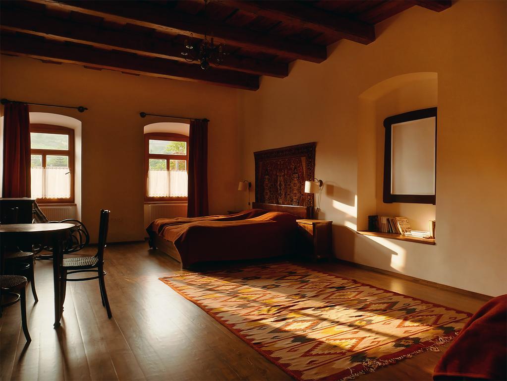 Uragya Vendeghaz Hotel Mad Room photo