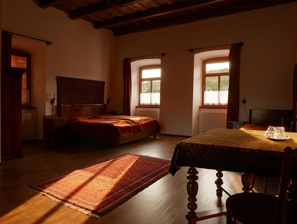 Uragya Vendeghaz Hotel Mad Room photo